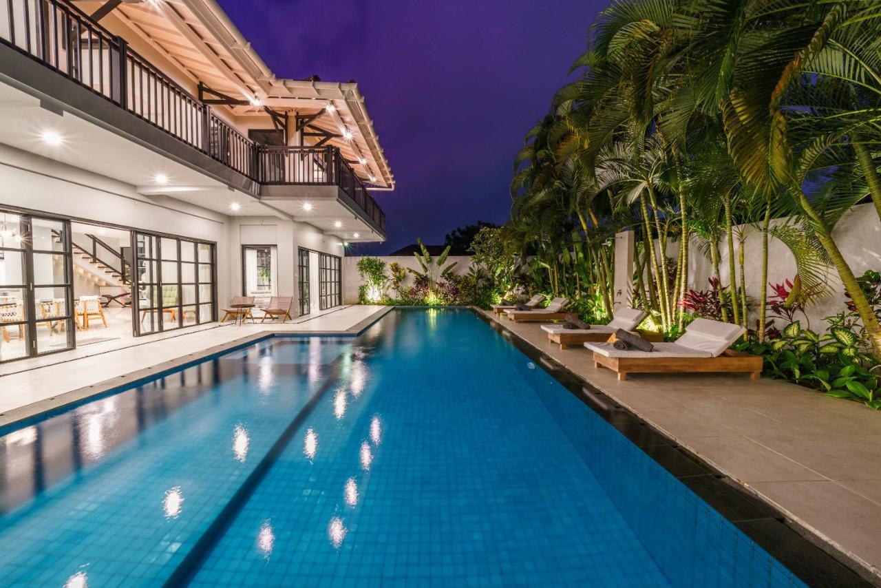 Villa Okenada - Modern 5-Bedroom Pool Villa In Berawa! Canggu Kültér fotó